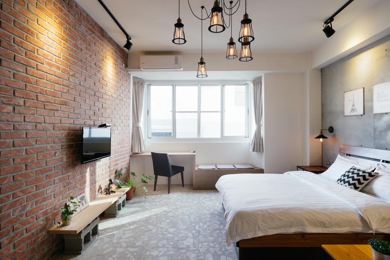 Mutter Apartment Tainan Extérieur photo