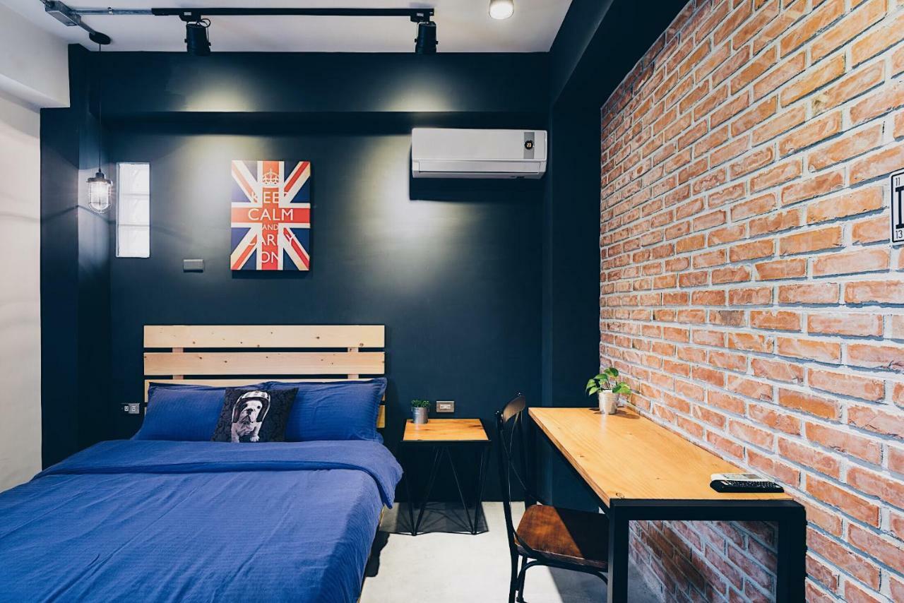 Mutter Apartment Tainan Extérieur photo
