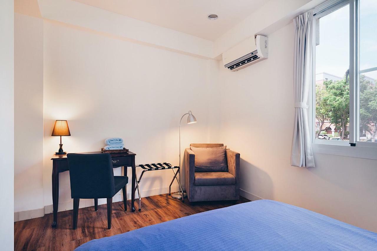 Mutter Apartment Tainan Extérieur photo