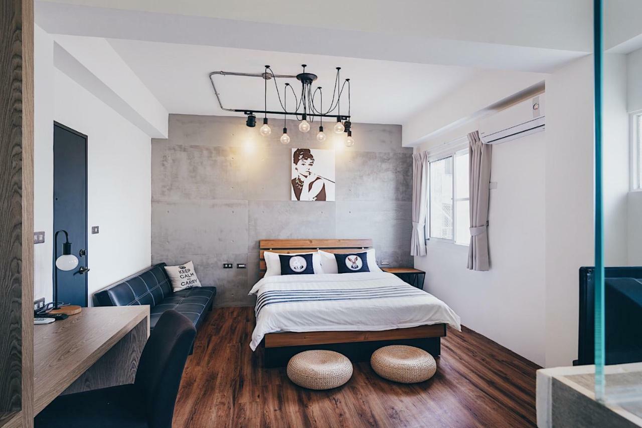 Mutter Apartment Tainan Extérieur photo